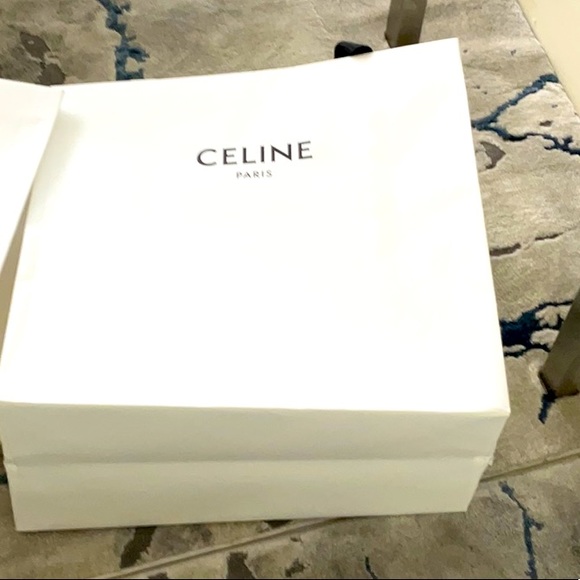 🔥CELINE 2 GIANT BAGS, 1 MEDIUM BAG, 1 SMALL BAG & 2 BOXES - Picture 2 of 7